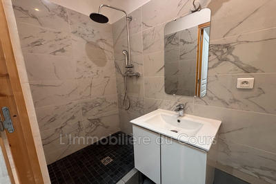 Immeuble - 60 m² - 3 pièces