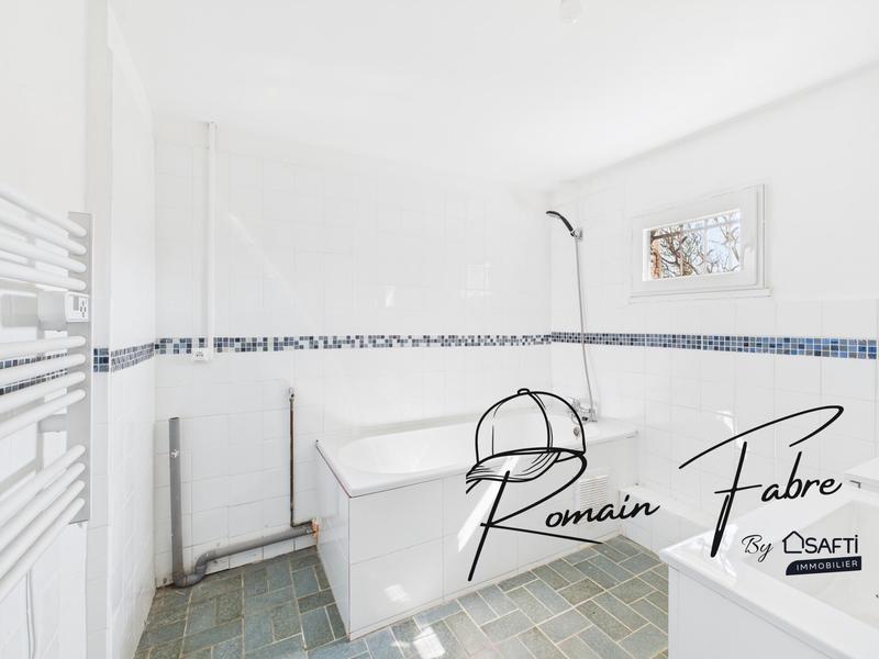 Maison - 162 m² - 9 pièces