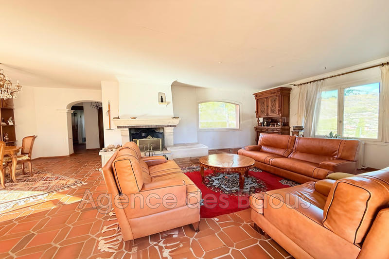 Maison - 204 m² - 6 pièces