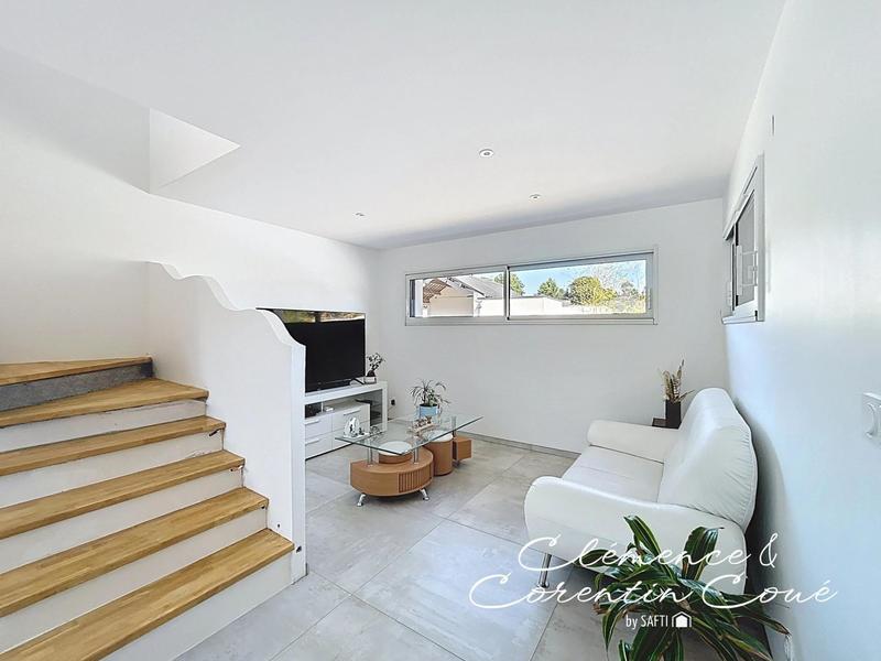 Maison - 186 m² - 6 pièces