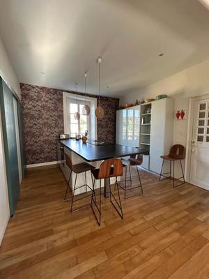 Appartement - 135 m² - 4 pièces