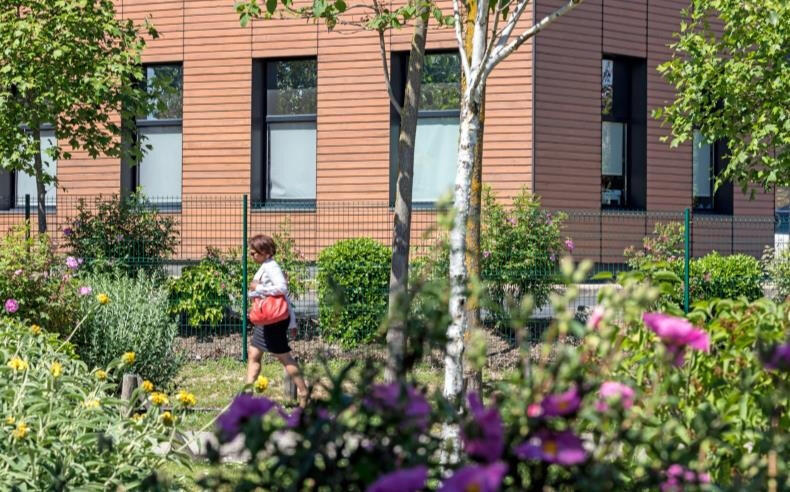 Local commercial - 940 m²