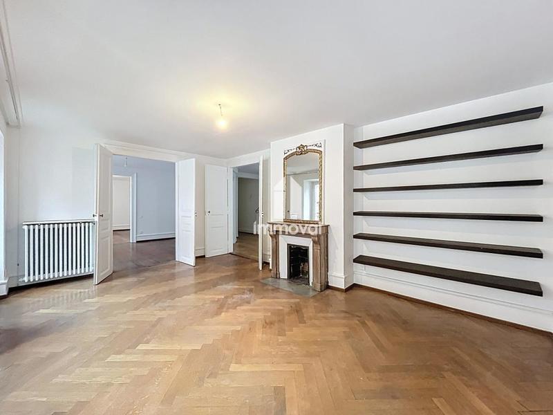 Appartement - 96 m² - 2 pièces