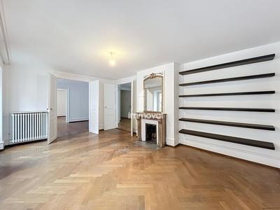 Appartement - 96 m² - 2 pièces