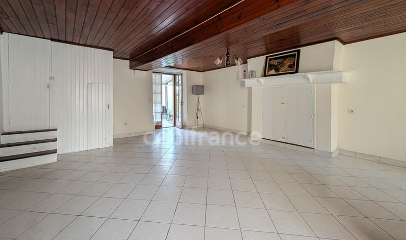 Maison - 94 m² - 5 pièces