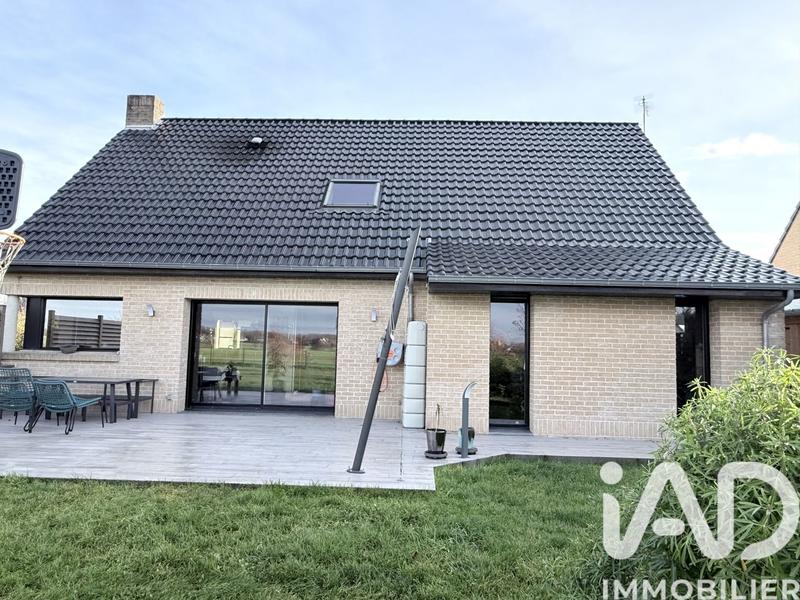 Maison - 140 m² - 5 pièces