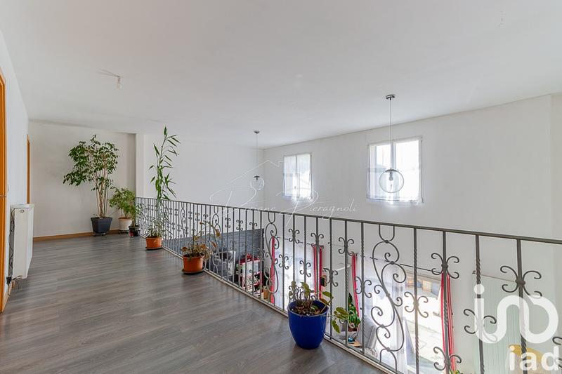 Maison - 178 m² - 7 pièces