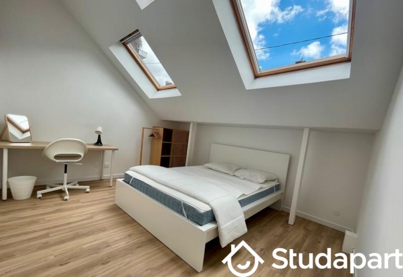 Chambre - 9 m² - 1 pièce