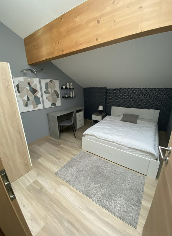 Duplex - 93 m² - 5 pièces