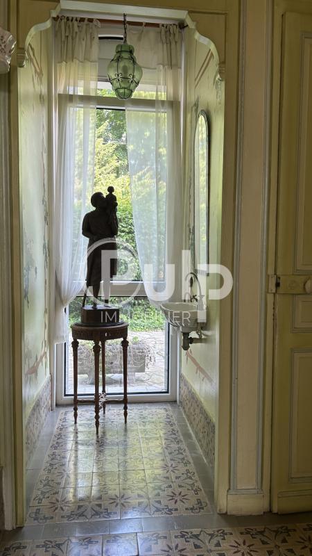 Maison bourgeoise - 232 m² - 11 pièces