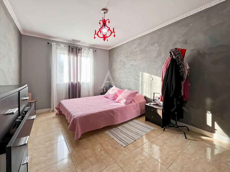 Maison - 165 m² - 5 pièces