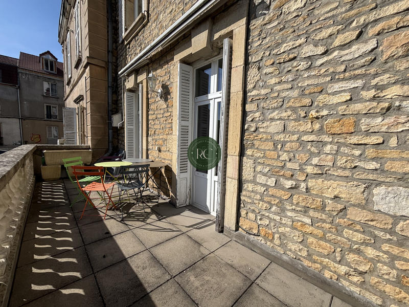 Appartement - 92 m² - 3 pièces