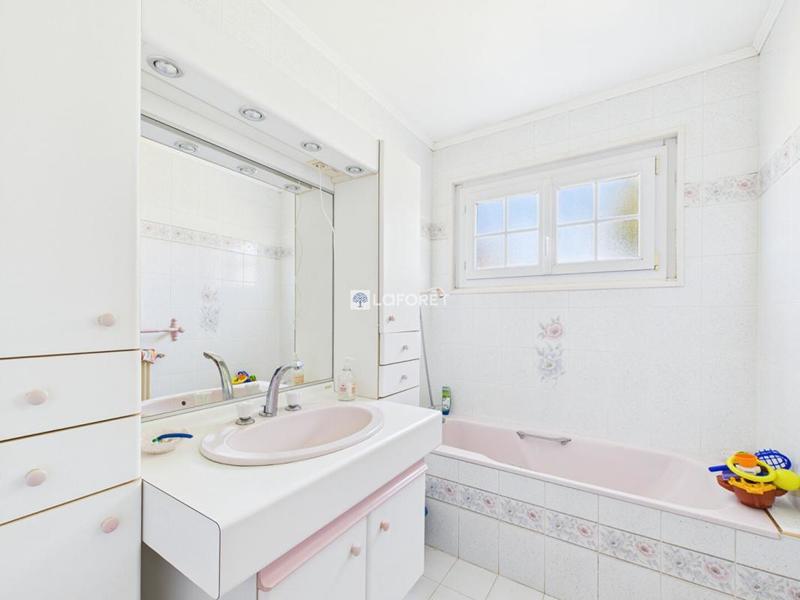 Maison - 115 m² - 7 pièces