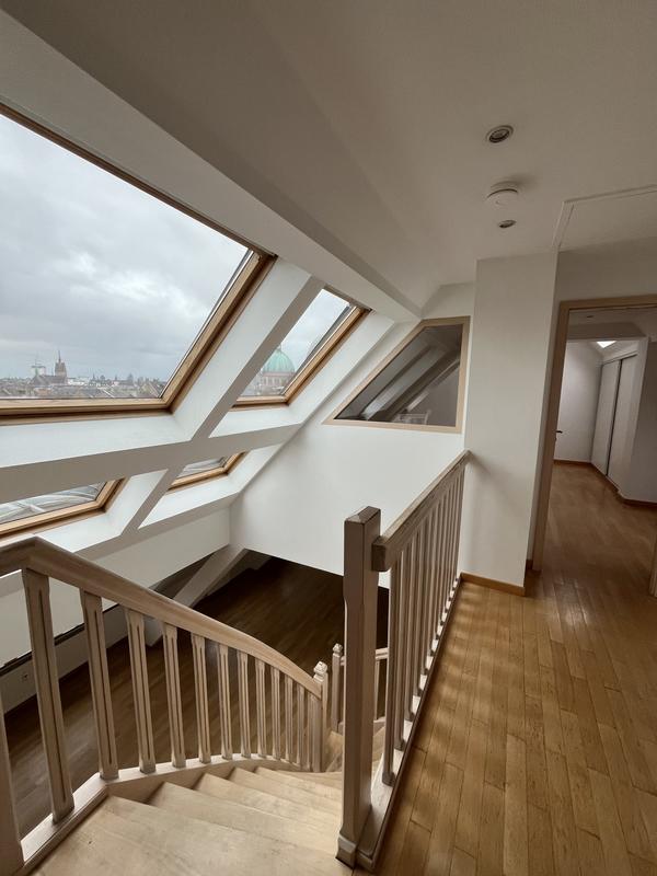 Appartement - 145 m² - 5 pièces