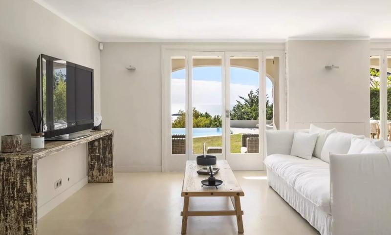 Villa - 300 m² - 10 pièces