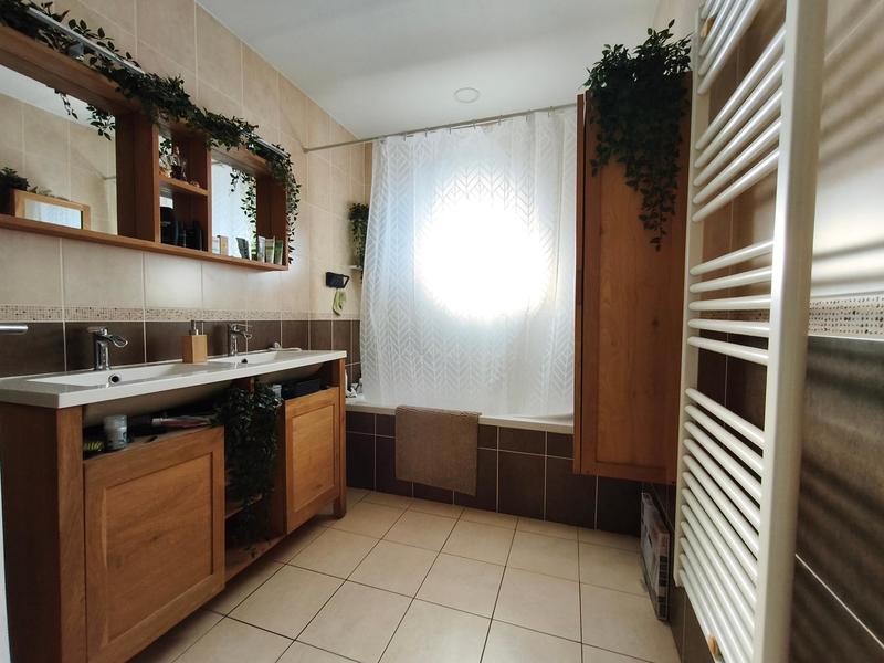 Maison - 165 m² - 6 pièces