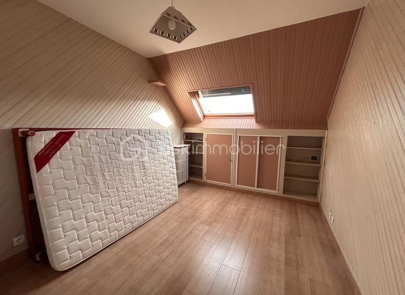 Maison - 168 m² - 8 pièces