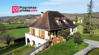 Maison - 160 m² - 7 pièces