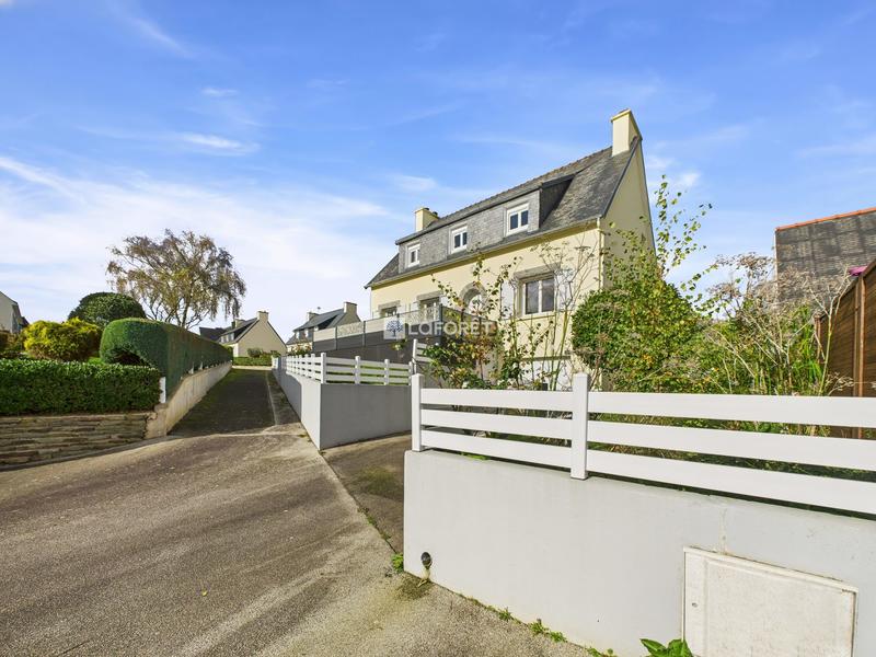 Maison - 124 m² - 6 pièces