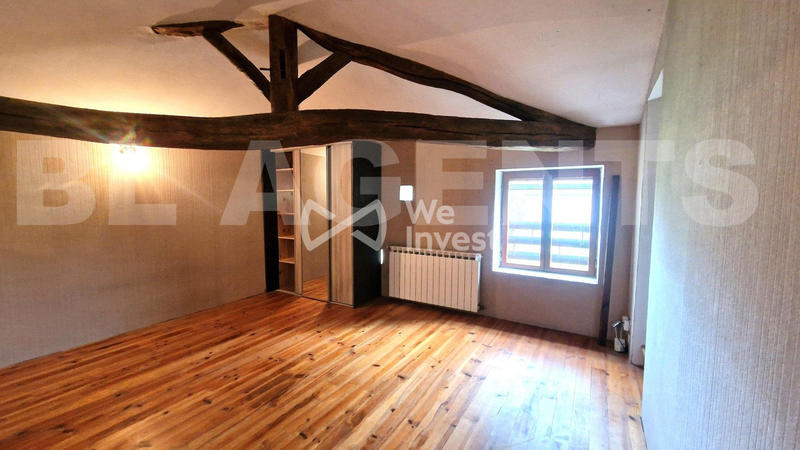 Maison - 230 m² - 7 pièces