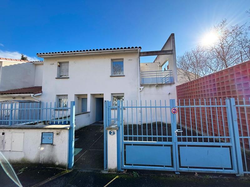 Maison - 86 m² - 4 pièces