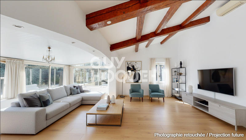 Maison - 305 m² - 10 pièces