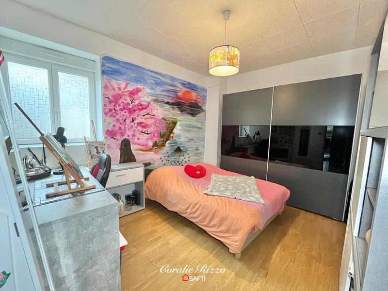Appartement - 95 m² - 3 pièces