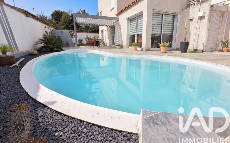 Appartement - 94 m² - 4 pièces