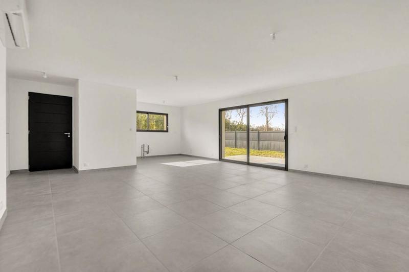 Maison - 106 m² - 4 pièces