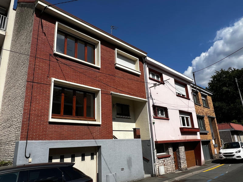 Maison - 95 m² - 5 pièces