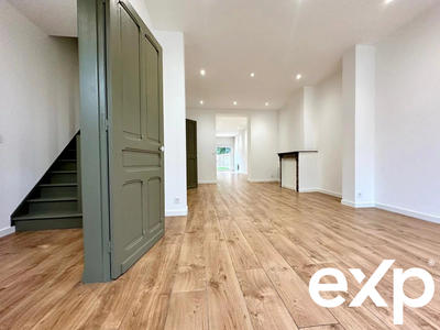 Maison - 144 m² - 8 pièces