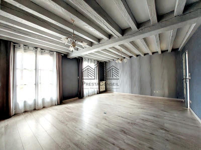 Maison - 198 m² - 7 pièces