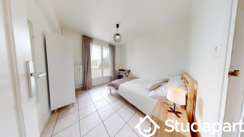 Chambre - 9 m² - 1 pièce