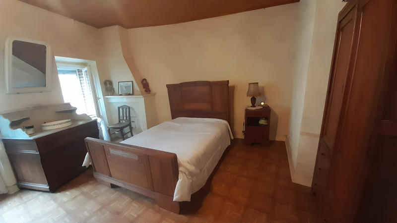 Maison - 180 m² - 7 pièces