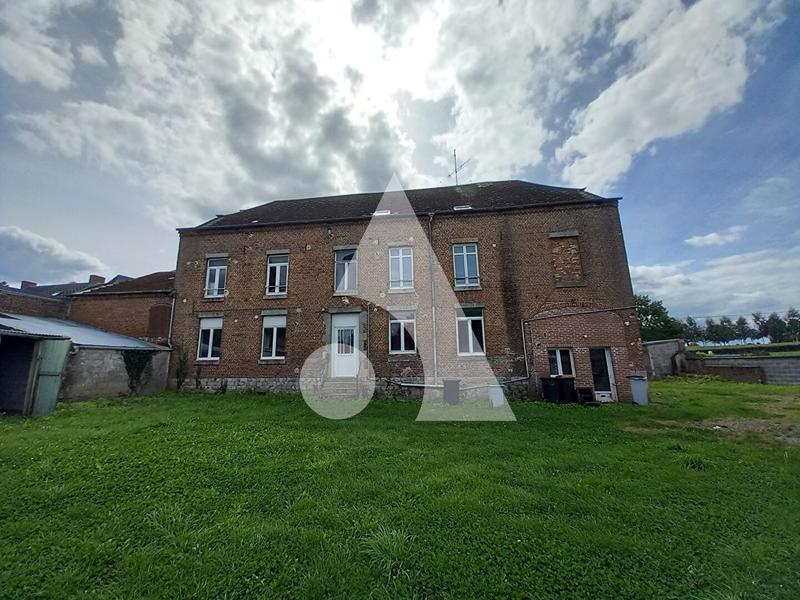 Maison - 340 m² - 28 pièces