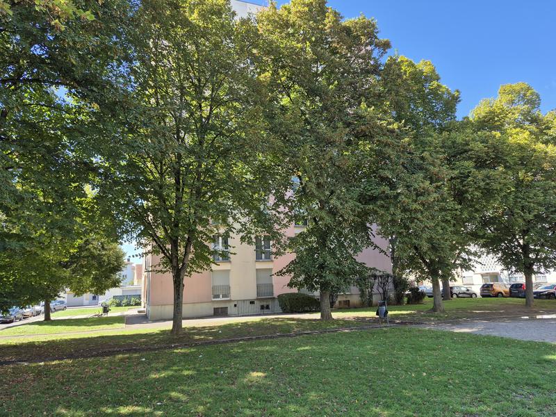 Appartement - 76 m² - 4 pièces