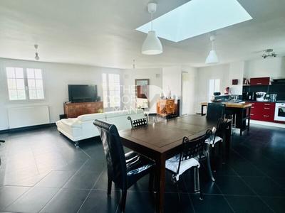 Maison - 132 m² - 6 pièces