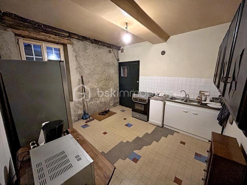 Maison ancienne - 140 m² - 3 pièces