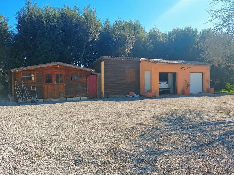 Villa - 196 m² - 6 pièces