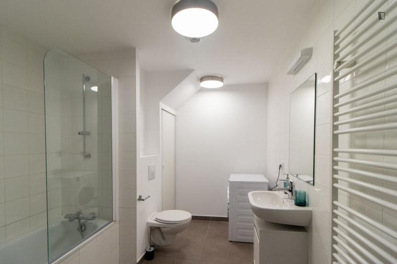 Chambre - 11 m² - 4 pièces