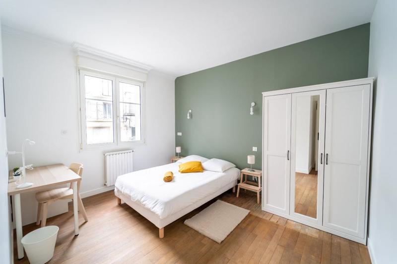 Chambre - 13 m² - 1 pièce