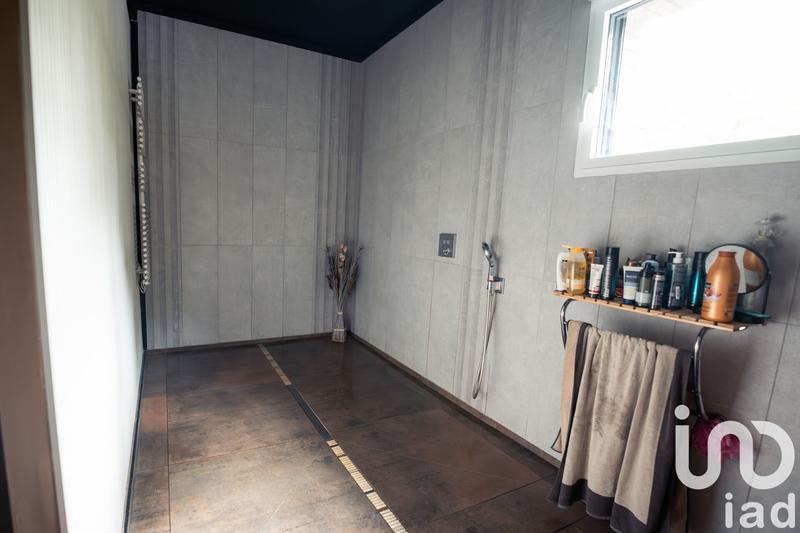 Maison - 350 m² - 8 pièces