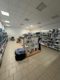 Local d'activité / Entrepôt - 685 m²