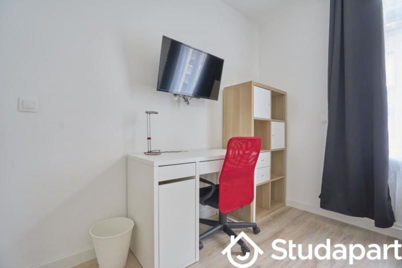 Chambre - 10 m² - 1 pièce