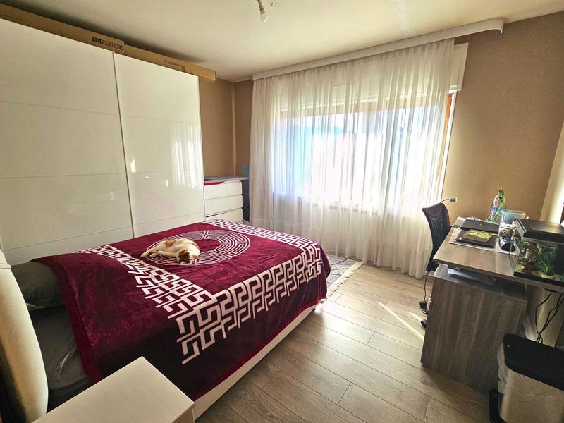 Maison - 166 m² - 8 pièces