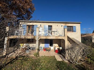 Villa - 90 m² - 4 pièces