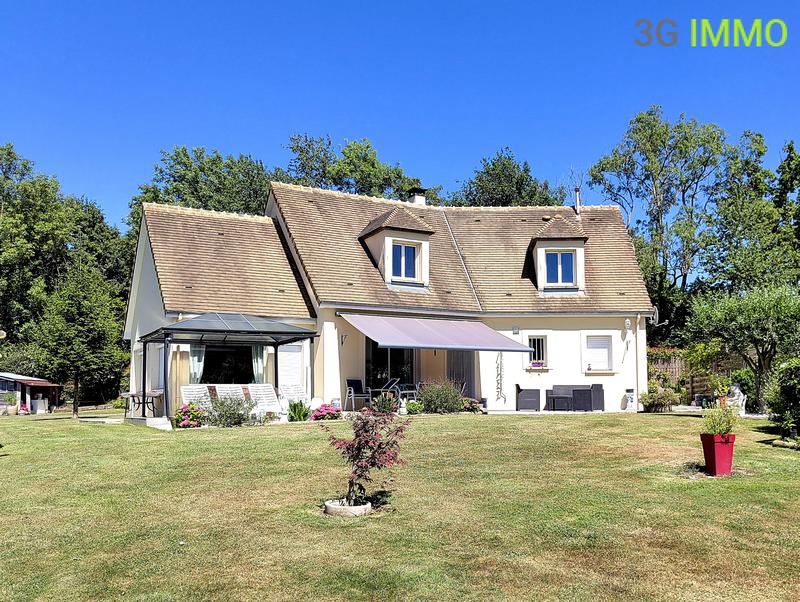 Maison traditionnelle - 160 m² - 7 pièces