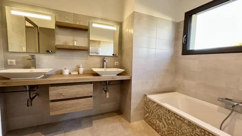 Villa - 103 m² - 5 pièces