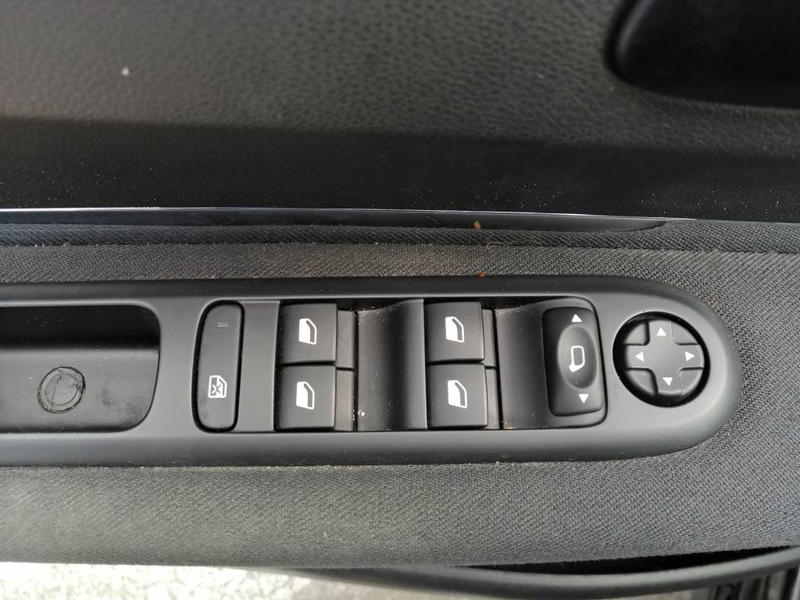 Peugeot 3008 1.6 BlueHDi 120 Business Pack