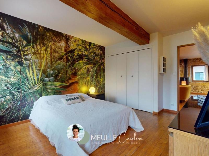 Appartement - 96 m² - 5 pièces